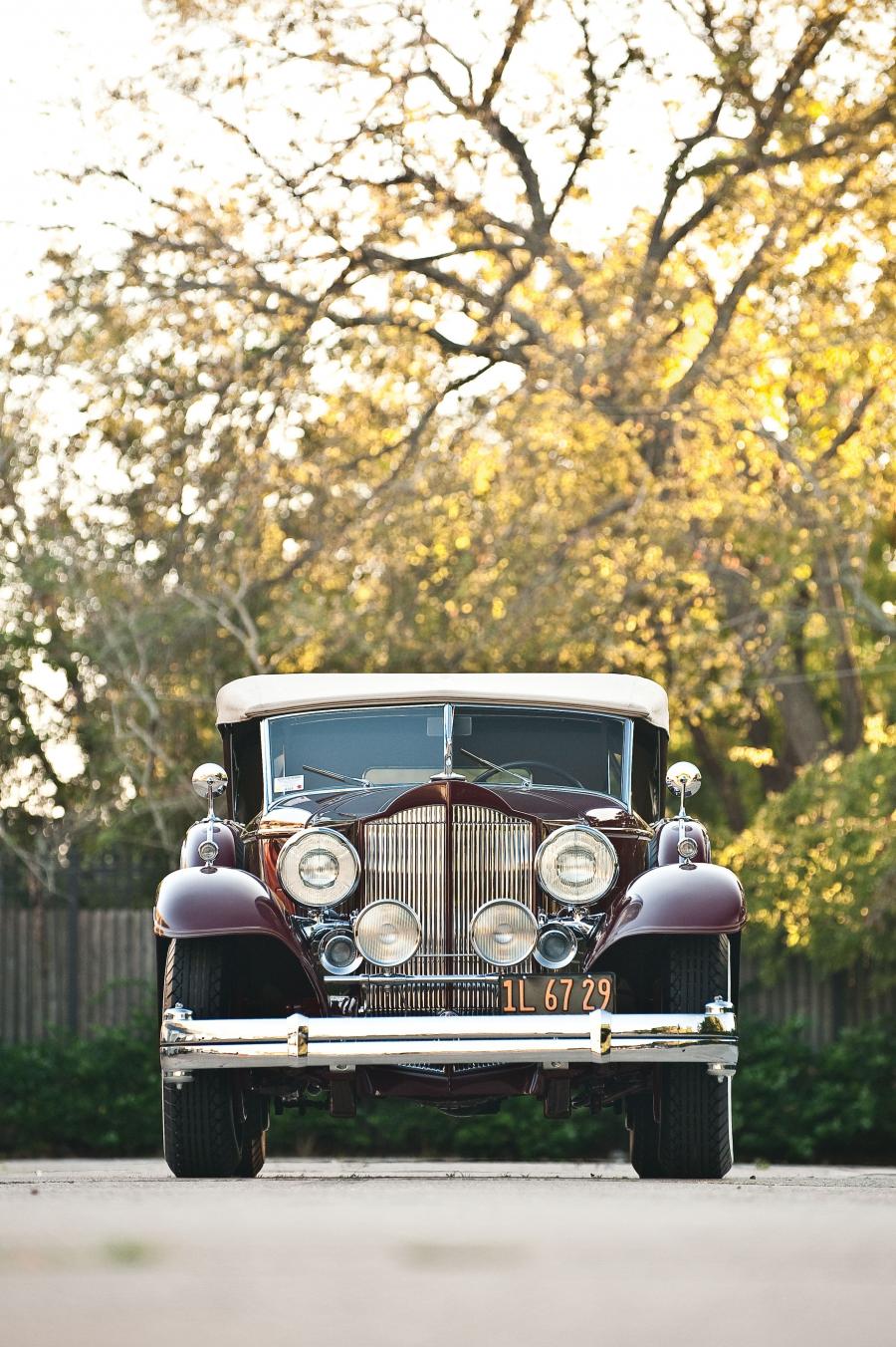 Packard Custom Twelve Sport Phaeton by Dietrich 1933 года  (фото 1 из 18)